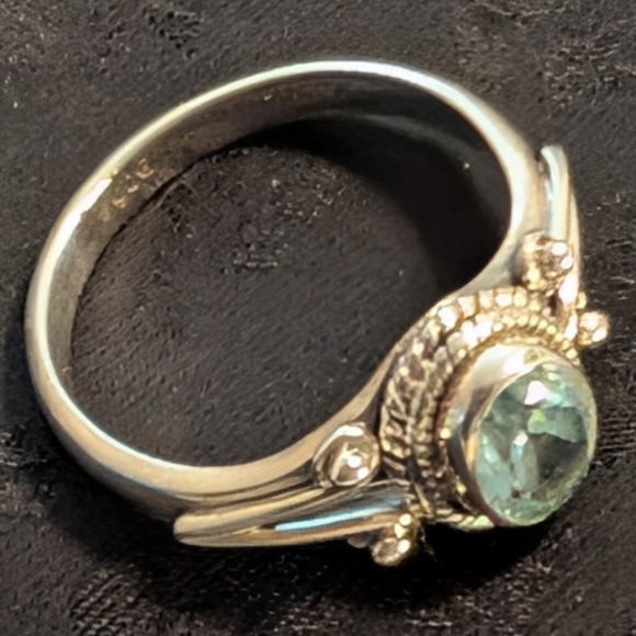 Genuine Blue Topaz Solid Sterling Silver Ring Size 6 - Picture 3 of 9